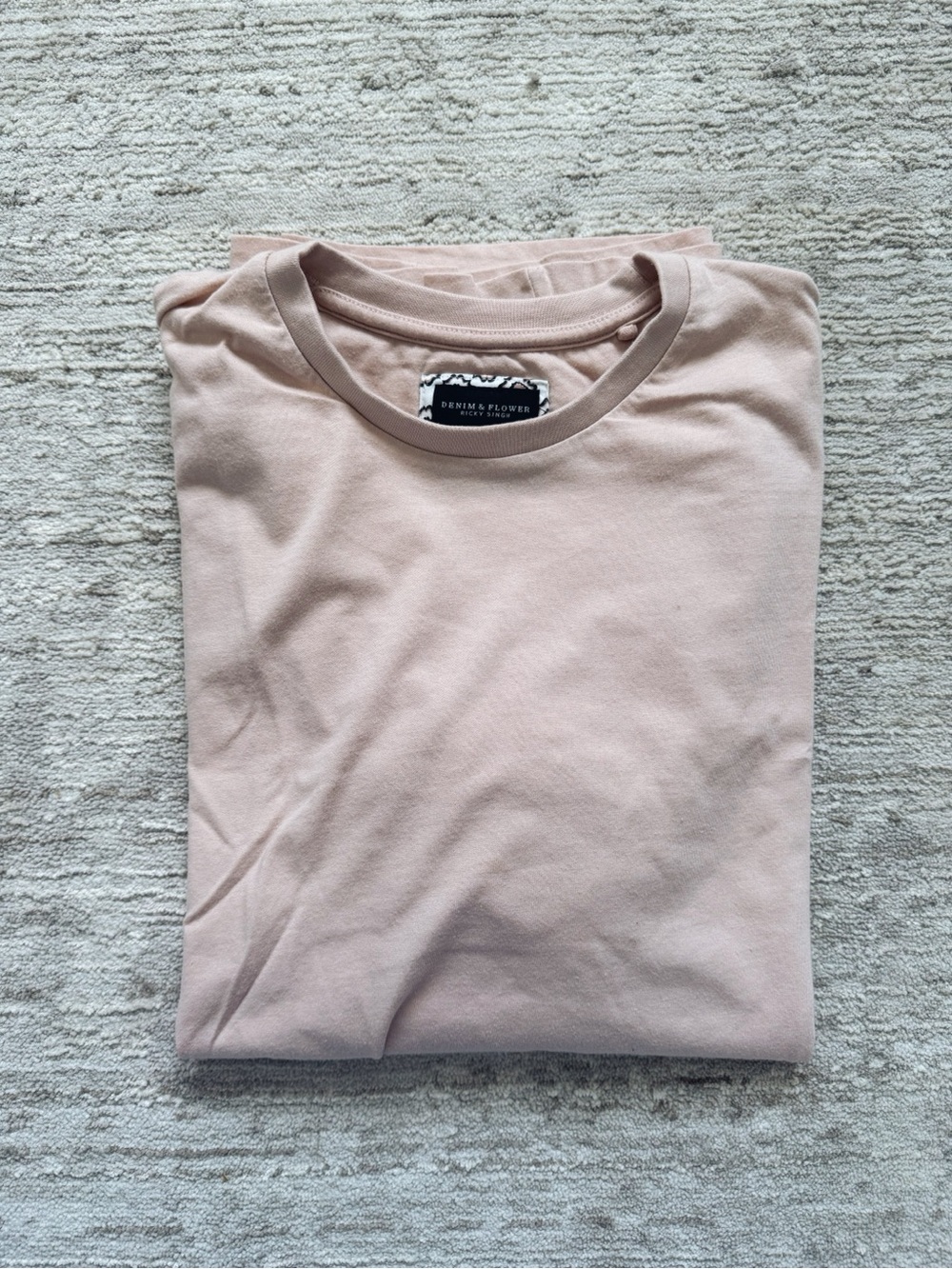 Denim & Flower Men’s Crew Neck T-Shirt - Light Blush (Size Large)